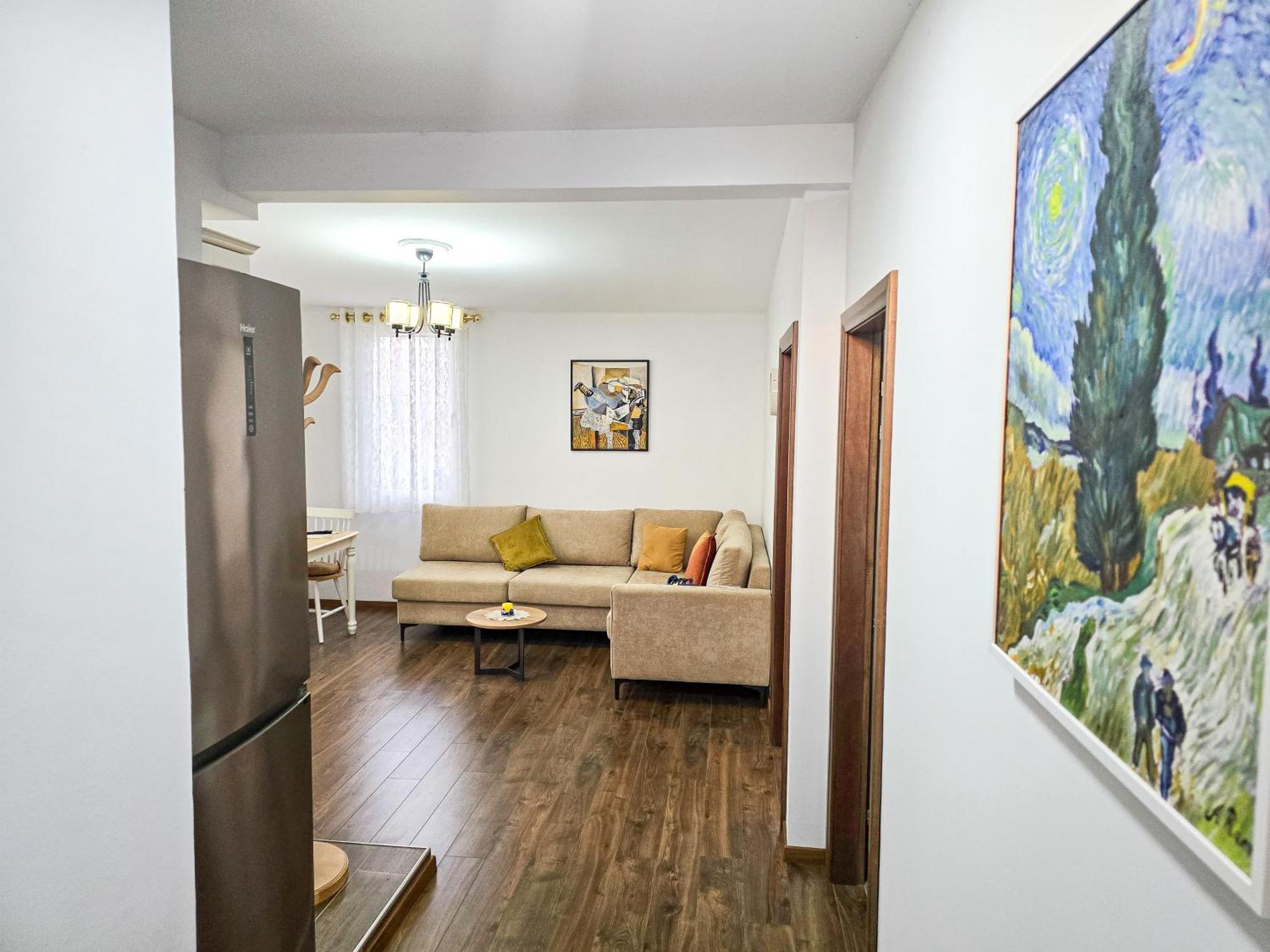 Lake Park 2Br Apartment Tirana Esterno foto